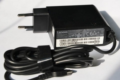 Адаптер за лаптоп ОРИГИНАЛЕН (Зарядно за лаптоп) Lenovo 20V 2.25A, 12V 3A, 5V 2A USB Type-C ШУКО