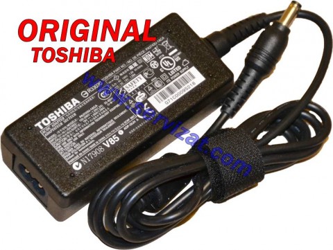 Адаптер за лаптоп ОРИГИНАЛЕН (Зарядно за лаптоп) TOSHIBA 19V 1.58A 30W 5.5x2.5mm PA3743U